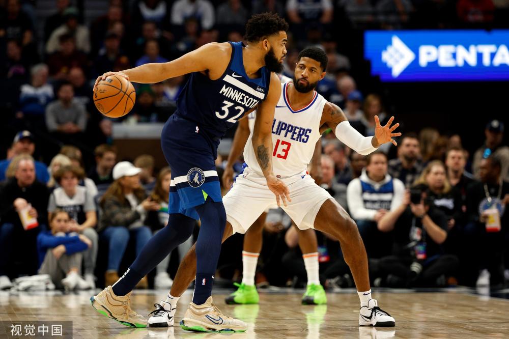 在足球比赛 在足球比赛