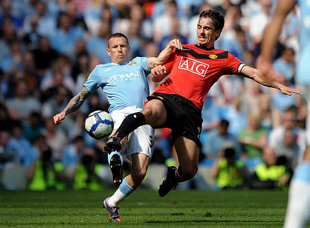 凭借他们的 凭借他们的